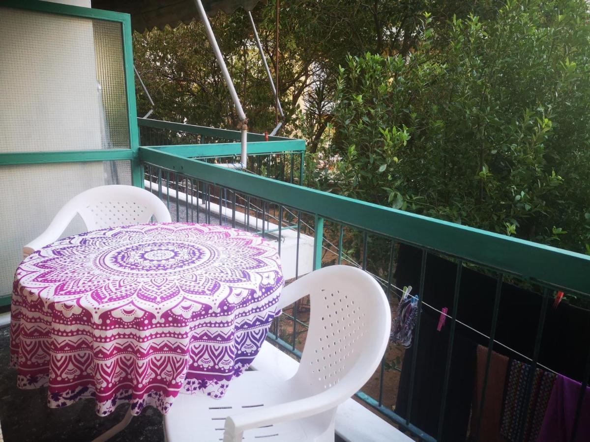 Flor De Mayo,Apt In Alimos Near The Sea เอเธนส์ ภายนอก รูปภาพ